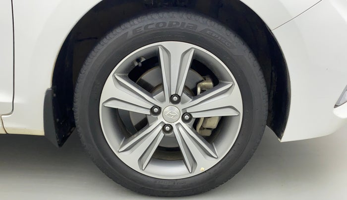 2019 Hyundai Verna 1.6 CRDI SX, Diesel, Manual, 86,659 km, Right Front Wheel