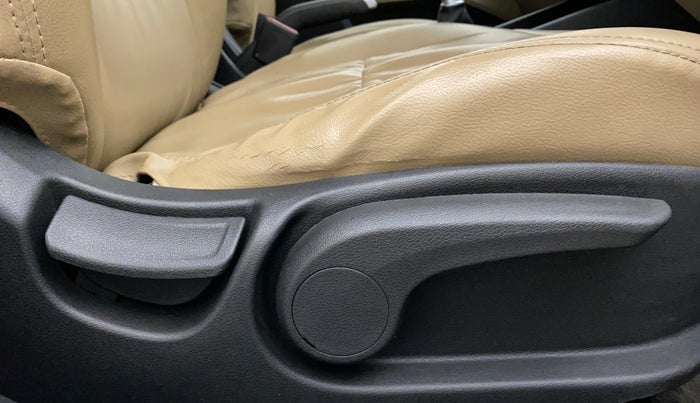 2019 Hyundai Verna 1.6 CRDI SX, Diesel, Manual, 86,659 km, Driver Side Adjustment Panel
