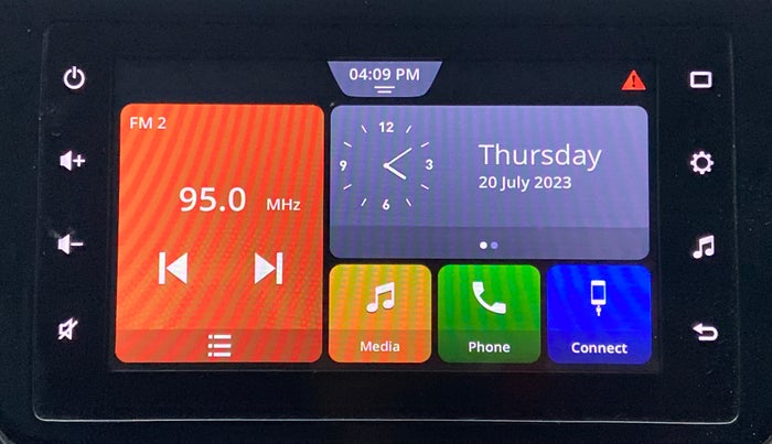 2019 Toyota Glanza V, Petrol, Manual, 90,148 km, Infotainment System