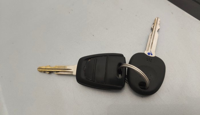 2020 Hyundai NEW SANTRO SPORTZ AMT, Petrol, Automatic, 20,410 km, Key Close Up