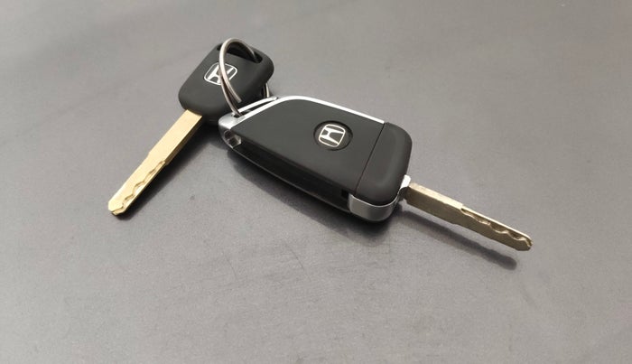 2019 Honda Amaze 1.2L I-VTEC S, Petrol, Manual, 89,742 km, Key Close Up