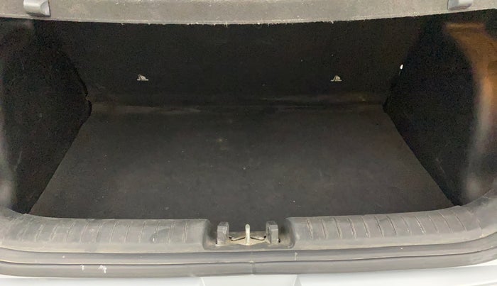 2020 Hyundai VENUE SX 1.0 TURBO, Petrol, Manual, 63,551 km, Boot Inside