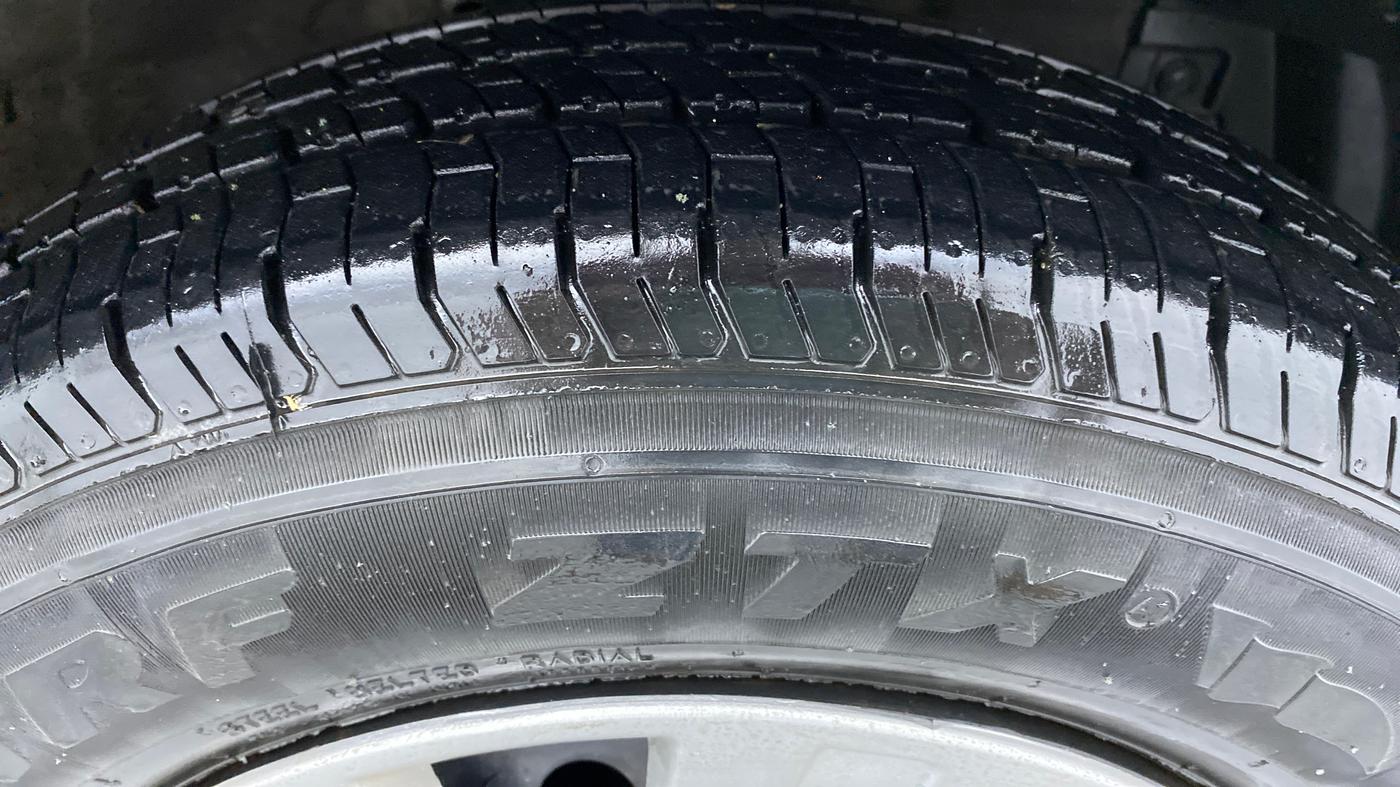 2012 Maruti Swift Dzire VXI 1.2 BS IV, Petrol, Manual, 59,178 km, Right Front Tyre Tread