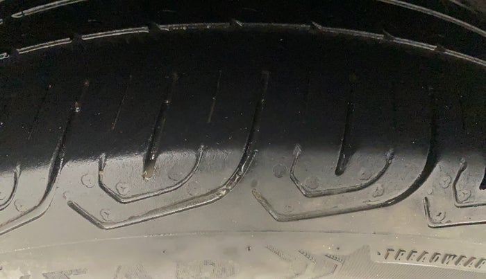 2015 Honda City 1.5L I-VTEC V MT, Petrol, Manual, 99,481 km, Right Rear Tyre Tread