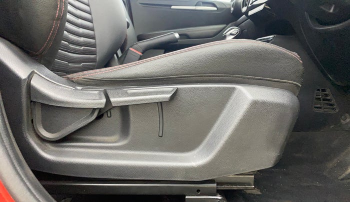 2020 KIA SONET GTX PLUS 1.5 AT, Diesel, Automatic, 69,028 km, Driver Side Adjustment Panel