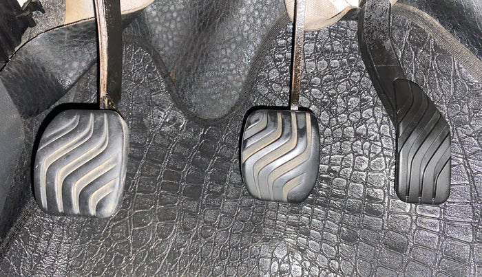 2016 Renault Kwid RXT 0.8, Petrol, Manual, 96,223 km, Pedals