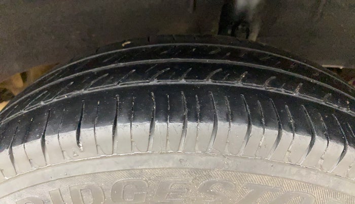 2016 Renault Kwid RXT 0.8, Petrol, Manual, 96,223 km, Left Rear Tyre Tread