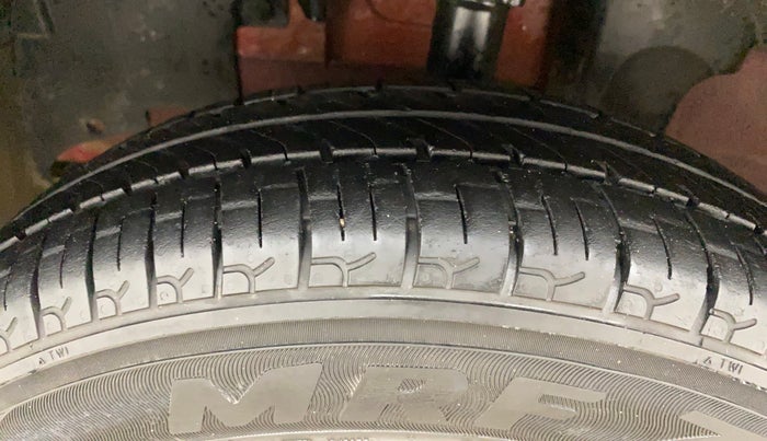 2016 Renault Kwid RXT 0.8, Petrol, Manual, 96,223 km, Left Front Tyre Tread