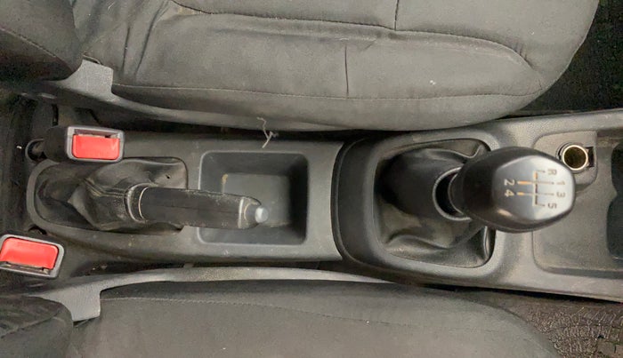 2016 Renault Kwid RXT 0.8, Petrol, Manual, 96,223 km, Gear Lever