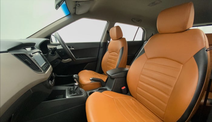 2015 Hyundai Creta SX PLUS 1.6 PETROL, Petrol, Manual, 45,522 km, Right Side Front Door Cabin