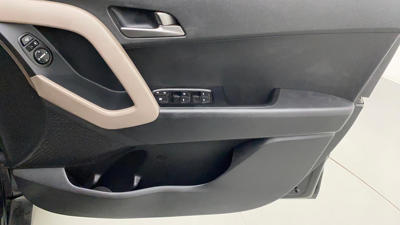 2015 Hyundai Creta SX PLUS 1.6 PETROL, Petrol, Manual, 45,522 km, Driver Side Door Panels Control