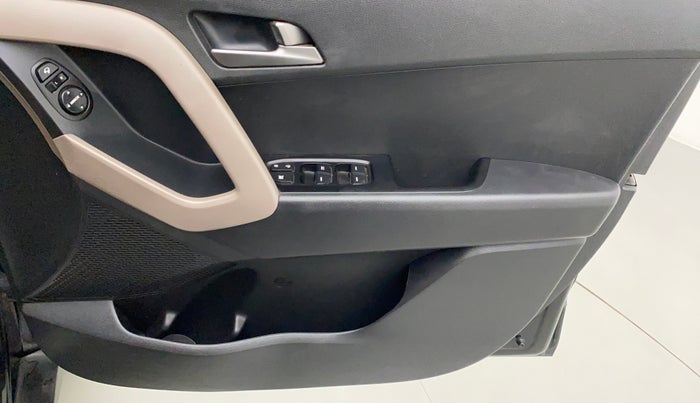 2015 Hyundai Creta SX PLUS 1.6 PETROL, Petrol, Manual, 45,522 km, Driver Side Door Panels Control