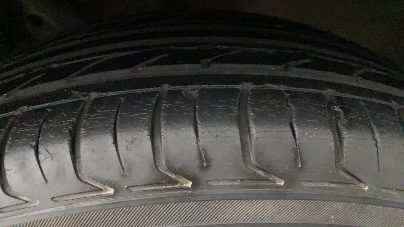 2015 Hyundai Creta SX PLUS 1.6 PETROL, Petrol, Manual, 45,522 km, Left Rear Tyre Tread
