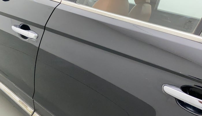 2015 Hyundai Creta SX PLUS 1.6 PETROL, Petrol, Manual, 45,522 km, Rear left door - Slightly dented