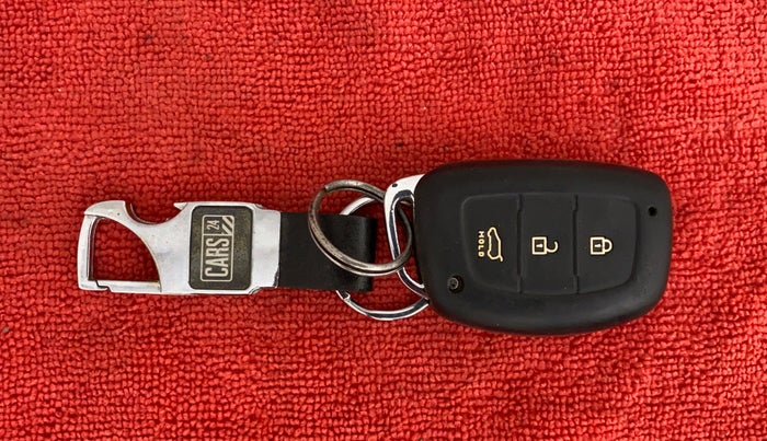 2015 Hyundai Creta SX PLUS 1.6 PETROL, Petrol, Manual, 45,522 km, Key Close Up
