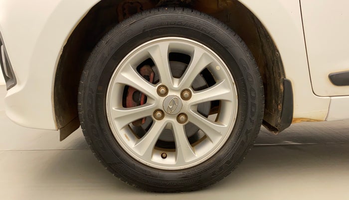2014 Hyundai Grand i10 ASTA AT 1.2 KAPPA VTVT, Petrol, Automatic, 81,634 km, Left Front Wheel