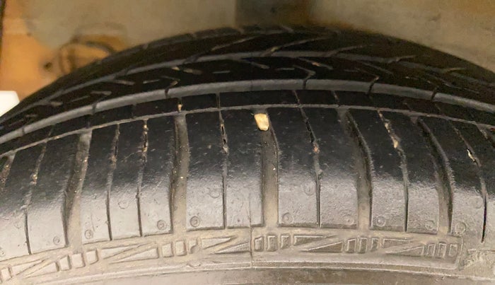 2014 Hyundai Grand i10 ASTA AT 1.2 KAPPA VTVT, Petrol, Automatic, 81,634 km, Right Rear Tyre Tread