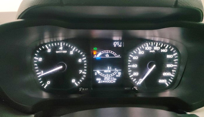 2023 Tata ALTROZ XZ DIESEL, Diesel, Manual, 25,207 km, Odometer Image