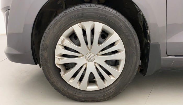 2013 Maruti Ertiga ZDI, Diesel, Manual, 1,30,678 km, Left Front Wheel
