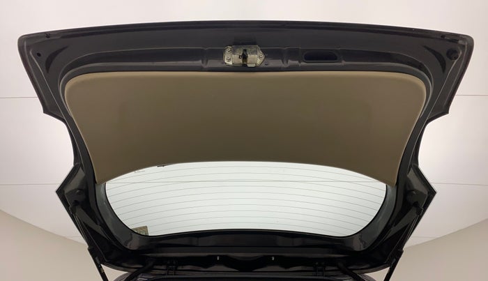 2013 Maruti Ertiga ZDI, Diesel, Manual, 1,30,678 km, Boot Door Open
