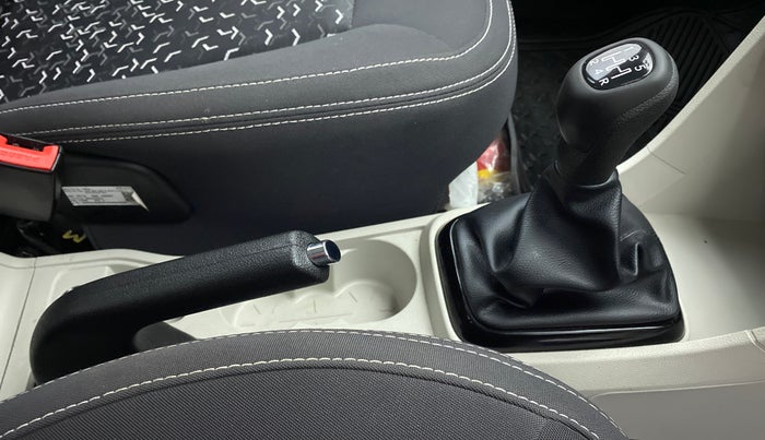 2022 Tata Tiago XZ+ CNG 1.2 RTN, CNG, Manual, 4,494 km, Gear Lever