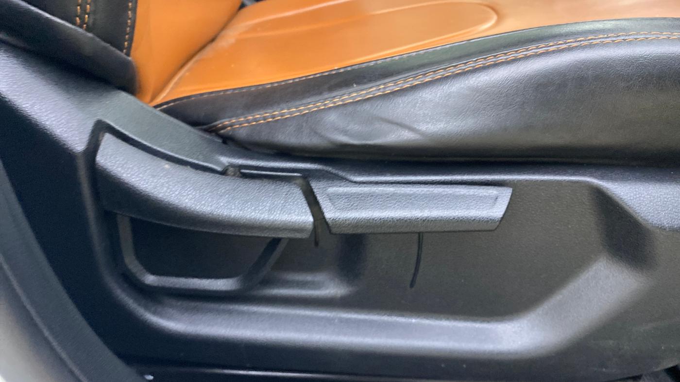 2021 Hyundai Creta EX 1.5 PETROL, Petrol, Manual, 42,209 km, Driver Side Adjustment Panel