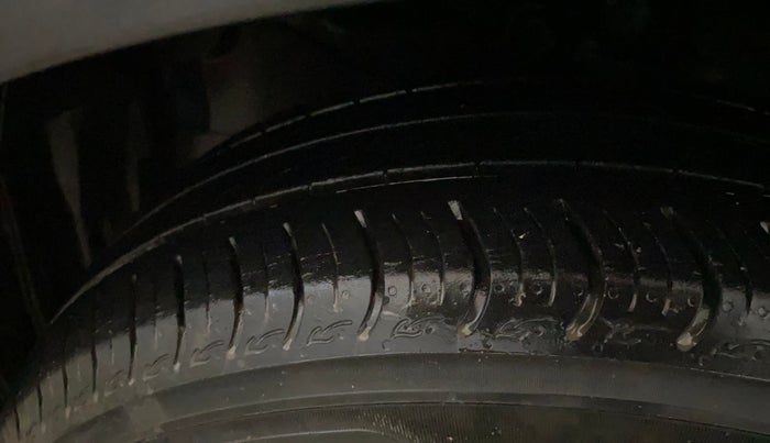 2021 Honda Amaze 1.2L I-VTEC VX CVT, Petrol, Automatic, 16,365 km, Left Front Tyre Tread