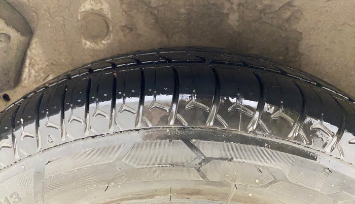 2014 Hyundai i10 MAGNA 1.1, Petrol, Manual, 56,641 km, Right Rear Tyre Tread