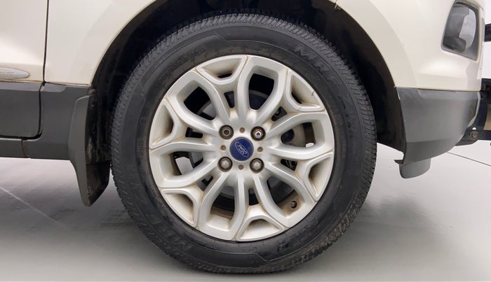 2016 Ford Ecosport 1.5 TITANIUM TI VCT AT, Petrol, Automatic, 20,069 km, Right Front Wheel