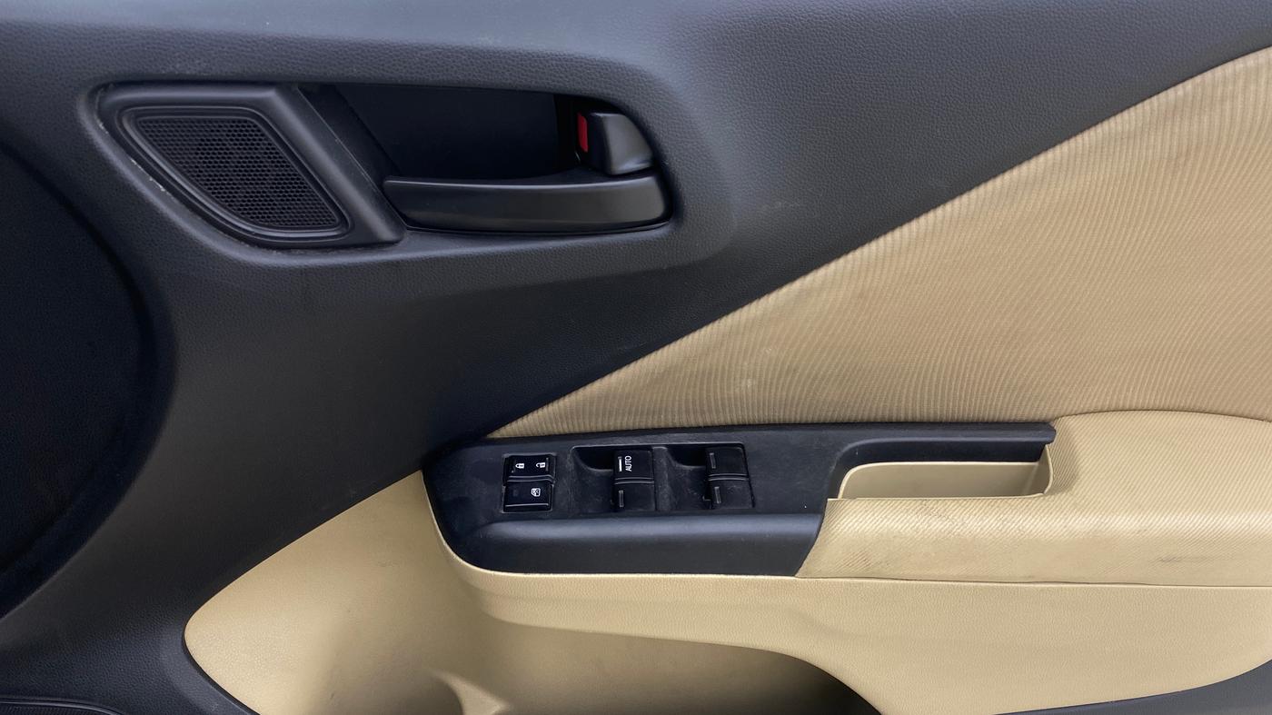 2015 Honda City 1.5L I-VTEC SV, Petrol, Manual, 68,812 km, Driver Side Door Panels Control