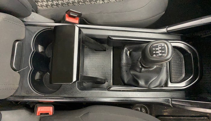 2021 Tata Safari XM, Diesel, Manual, 60,068 km, Gear Lever