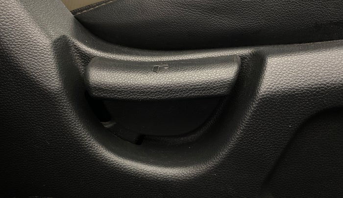 2020 Hyundai Elite i20 MAGNA PLUS 1.2, Petrol, Manual, 1,08,545 km, Driver Side Adjustment Panel