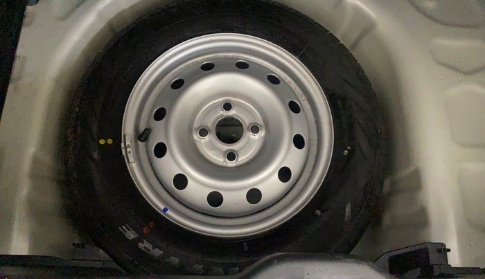 2023 Maruti Swift LXI, Petrol, Manual, 12,722 km, Spare Tyre