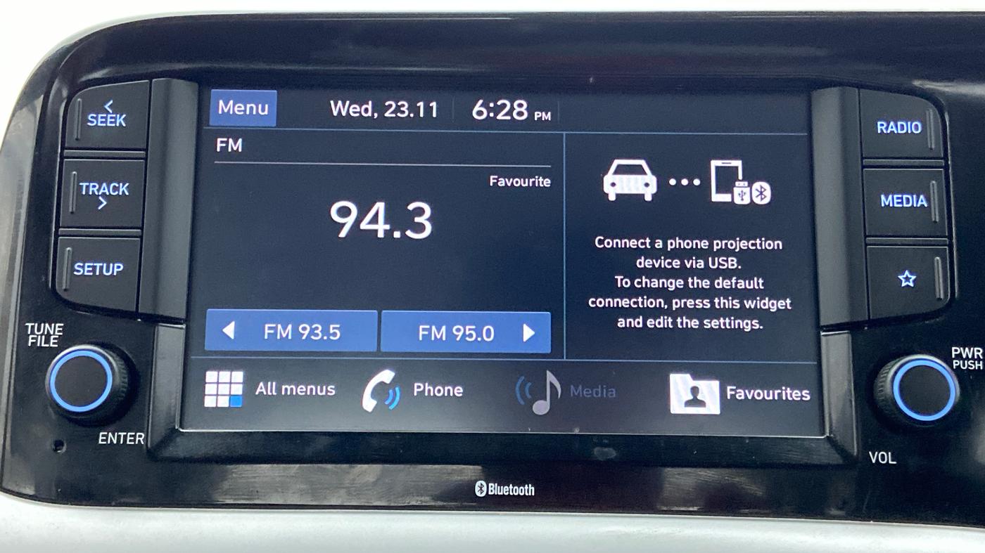 2021 Hyundai GRAND I10 NIOS SPORTZ 1.2 AT, Petrol, Automatic, 16,985 km, Infotainment System