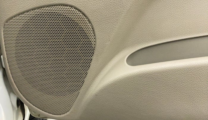 2017 Maruti Celerio VXI CNG D, CNG, Manual, 49,965 km, Speaker