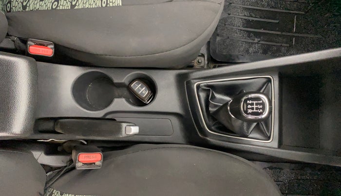 2017 Hyundai Elite i20 ASTA 1.2 (O), Petrol, Manual, 1,31,406 km, Gear Lever