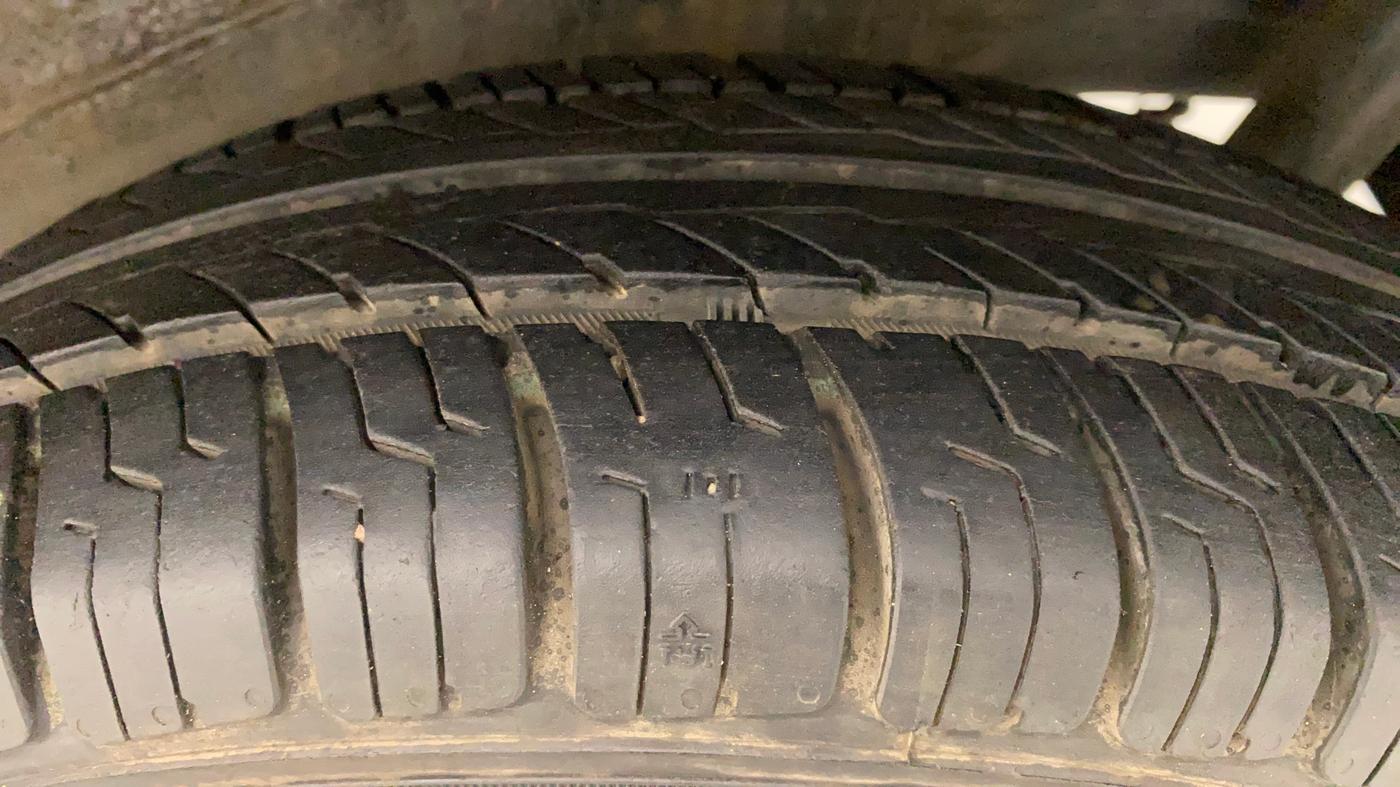 2012 Maruti Wagon R 1.0 LXI, Petrol, Manual, 85,329 km, Left Rear Tyre Tread