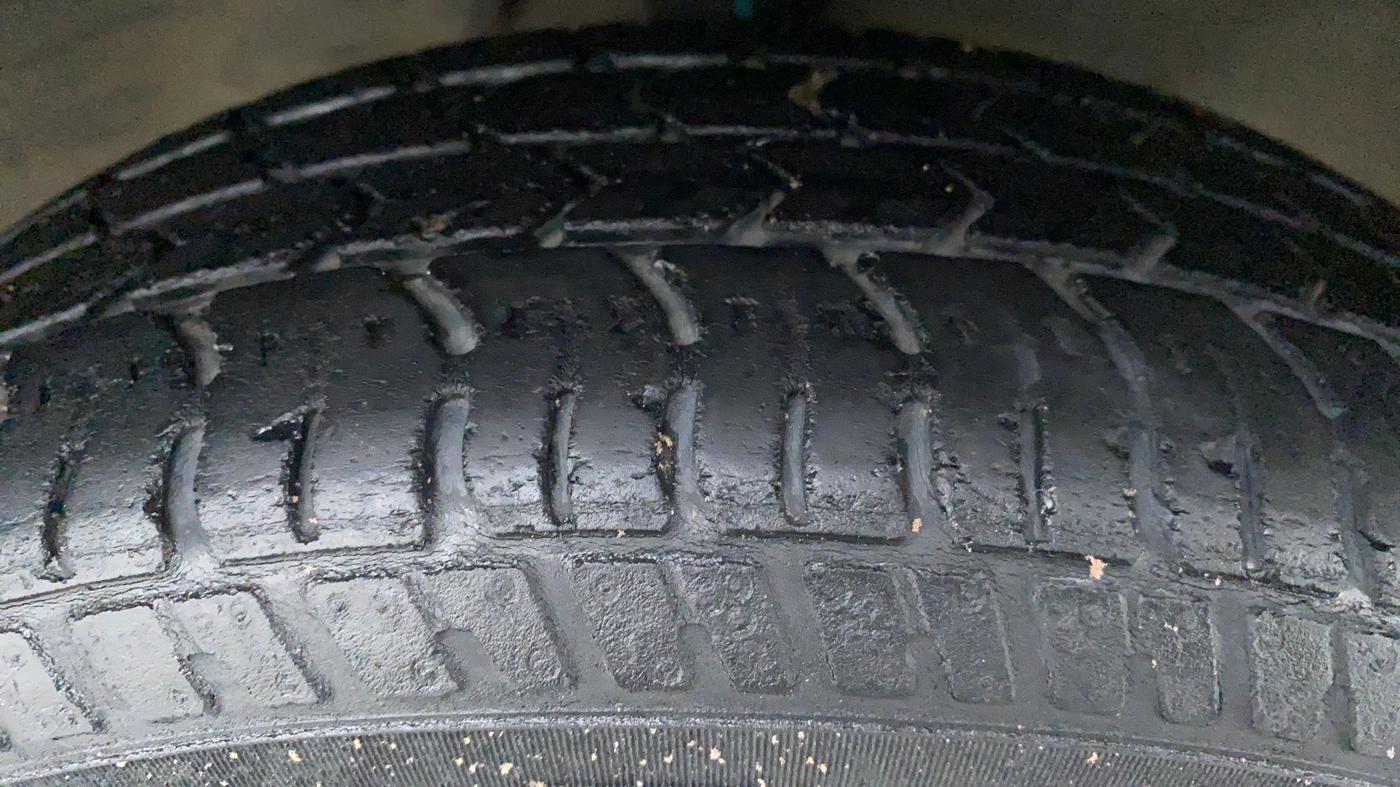 2019 Maruti Alto K10 VXI P, Petrol, Manual, 30,797 km, Right Front Tyre Tread