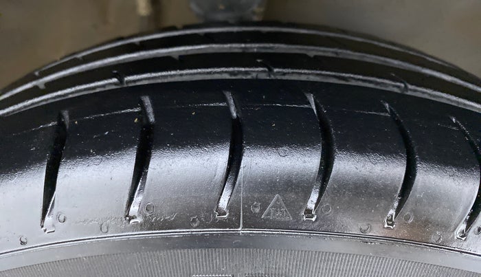 2018 Maruti Alto 800 LXI, Petrol, Manual, 53,516 km, Right Front Tyre Tread
