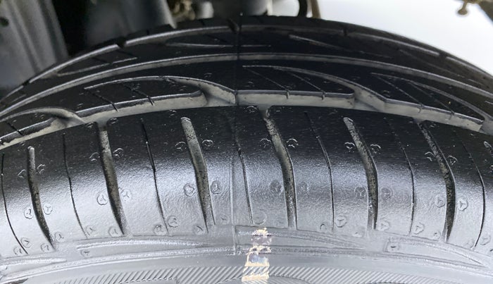 2018 Maruti Alto 800 LXI, Petrol, Manual, 53,516 km, Left Rear Tyre Tread