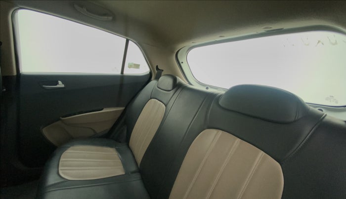 2014 Hyundai Grand i10 SPORTZ 1.2 KAPPA VTVT, Petrol, Manual, 49,287 km, Right Side Rear Door Cabin