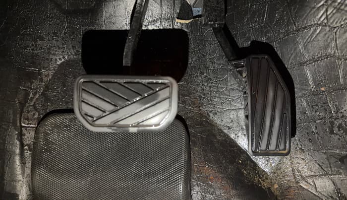2022 Maruti Baleno ZETA 1.2 AGS, CNG, Automatic, 46,806 km, Pedals