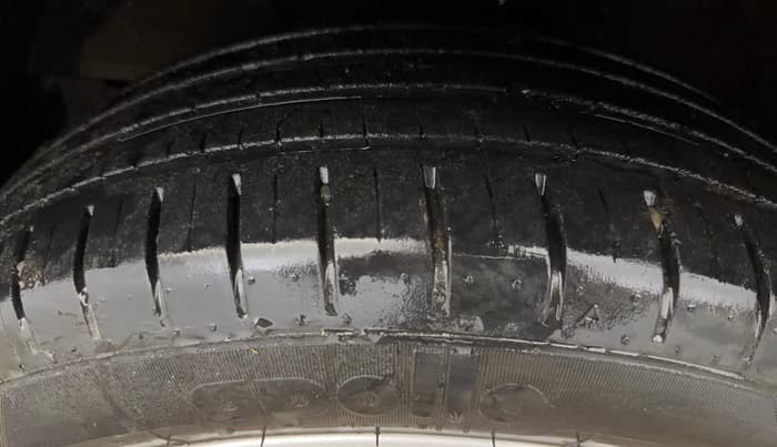 2022 Maruti Baleno ZETA 1.2 AGS, CNG, Automatic, 46,806 km, Left Front Tyre Tread