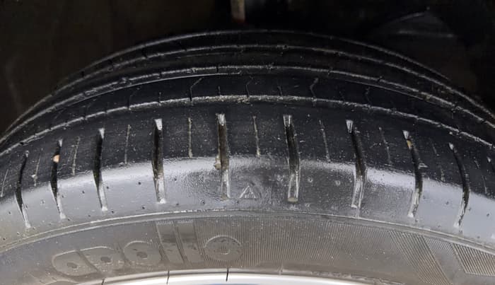 2022 Maruti Baleno ZETA 1.2 AGS, CNG, Automatic, 46,806 km, Right Front Tyre Tread