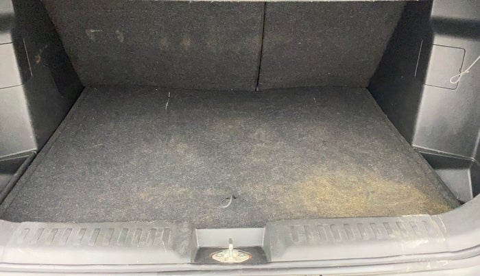 2022 Maruti BREZZA ZXI + SMART HYBRID, Petrol, Manual, 77,792 km, Boot Inside