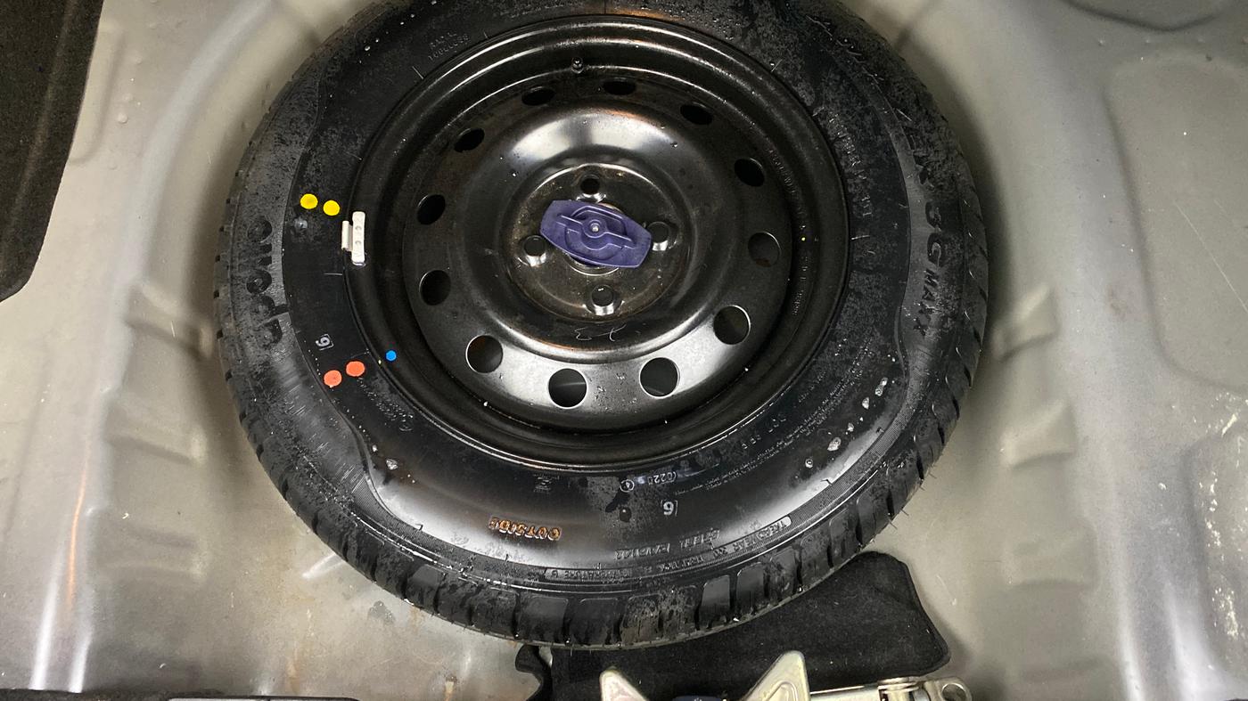 2020 Maruti Dzire VXI, Petrol, Manual, 35,404 km, Spare Tyre