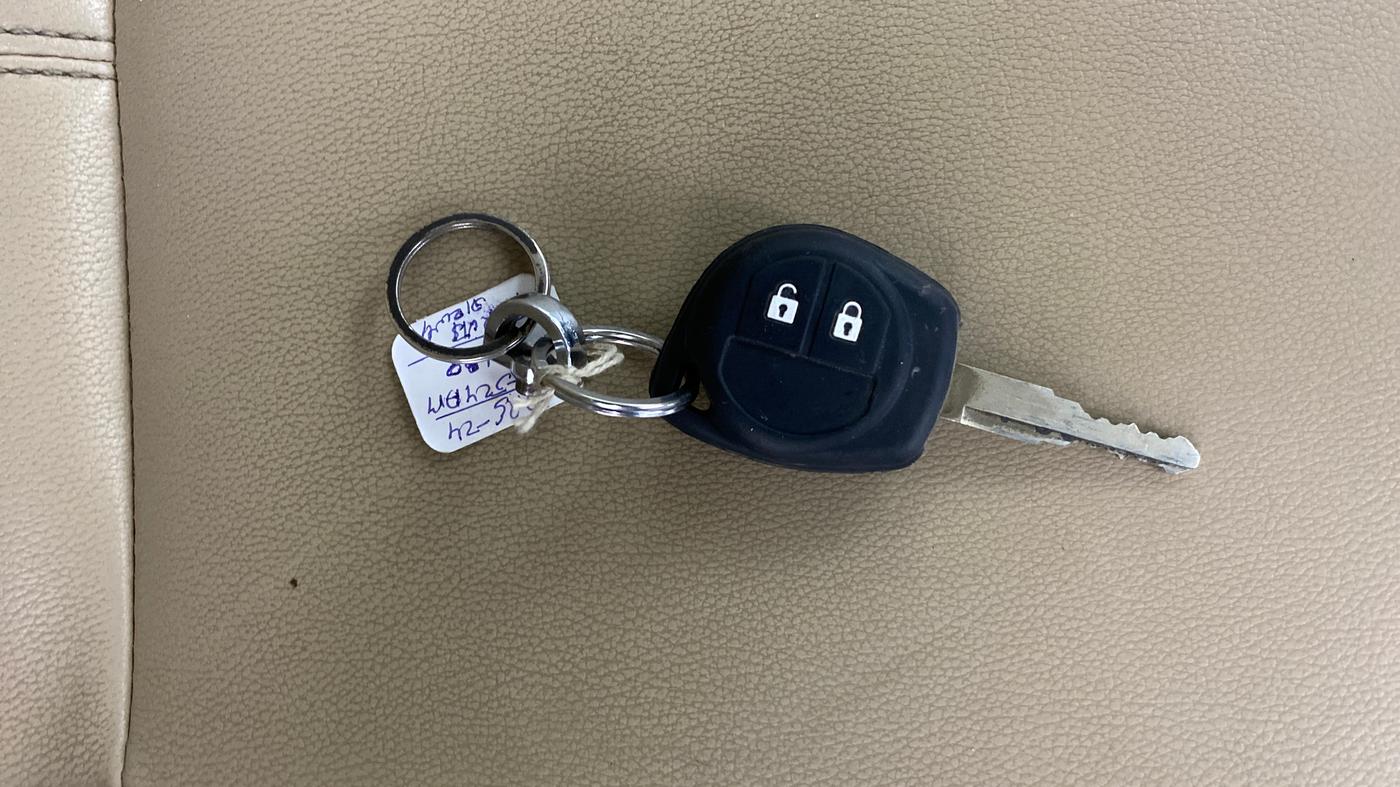 2020 Maruti Dzire VXI, Petrol, Manual, 35,404 km, Key Close Up
