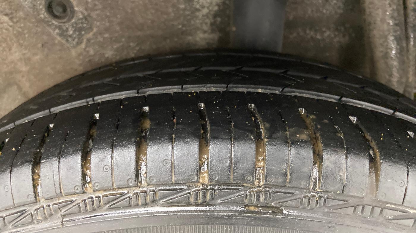 2015 Maruti Celerio ZXI AMT, Petrol, Automatic, 62,057 km, Left Rear Tyre Tread