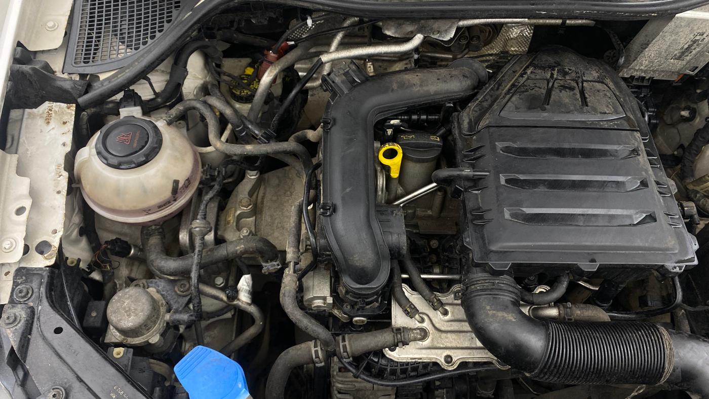 2021 Volkswagen Vento HIGHLINE 1.0L TSI, Petrol, Manual, 57,349 km, Engine View - Right