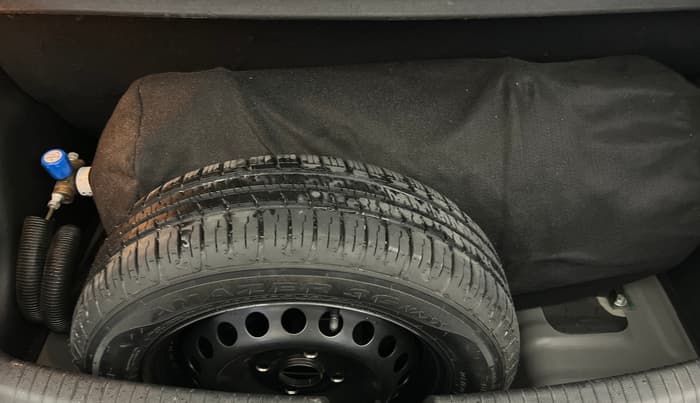 2015 Hyundai Grand i10 ASTA AT 1.2 KAPPA VTVT, CNG, Automatic, 65,384 km, Boot Inside